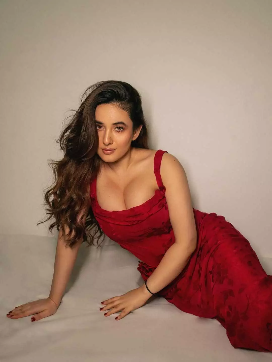 Scarlet Glam: Aditi Budhathoki�s Radiant Charm