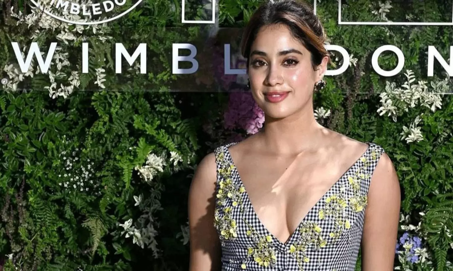 వింబుల్డ‌న్ 2025: షో స్టాప‌ర్ జాన్వీ క‌పూర్