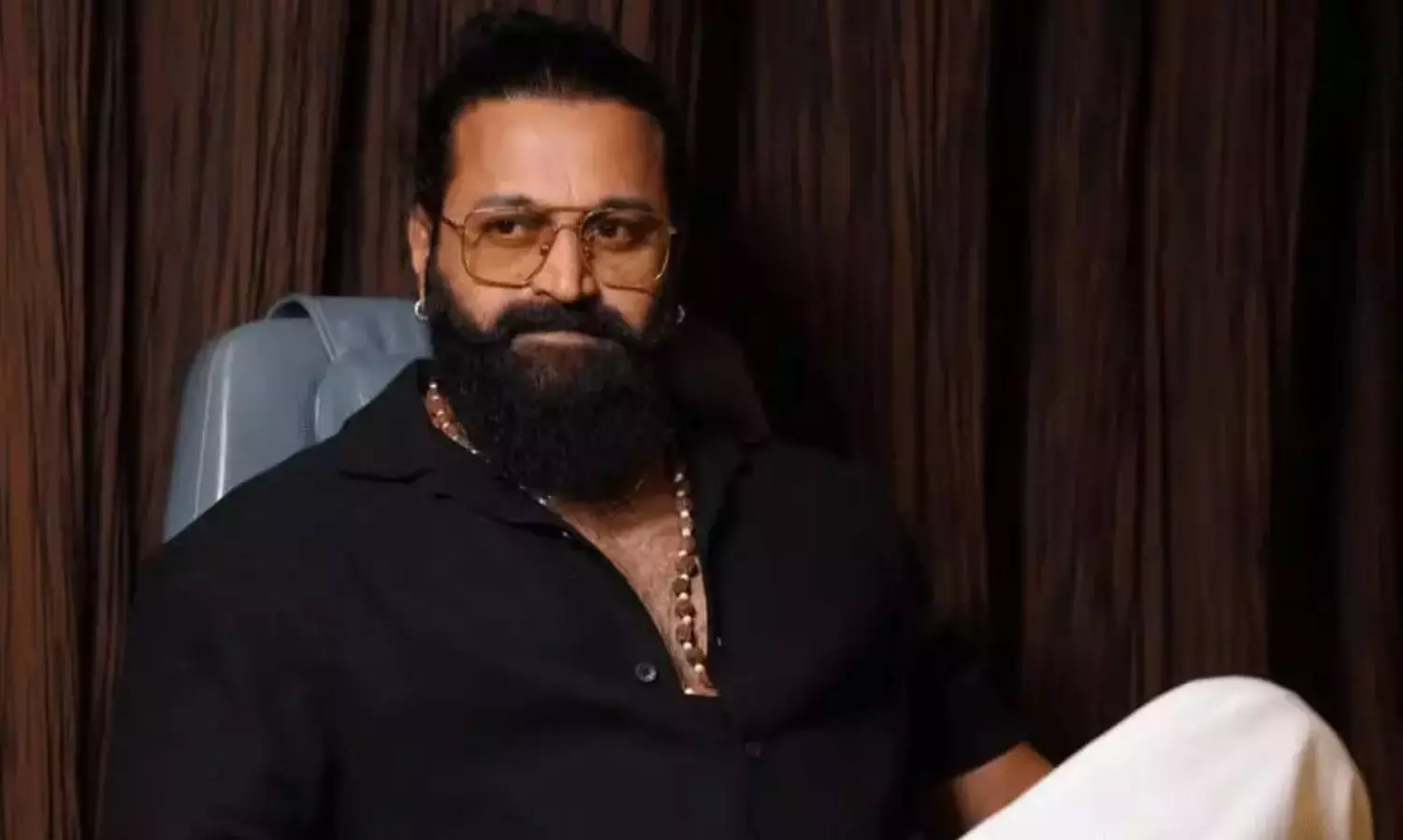 ఆ బ‌యోపిక్‌ లో రిష‌బ్ శెట్టి? హిస్టరీ రిపీటా?