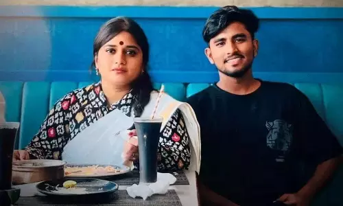 డ్రైవర్ శ్రీనివాసులు హత్య వెనుక జరిగిందేంటి?