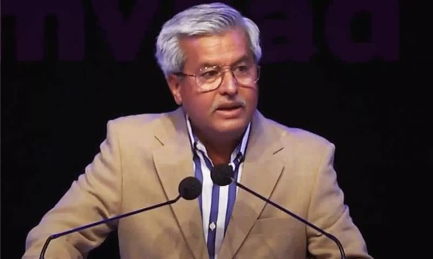 ప్రాక్టీస్ కు దుష్యంత్ దవే గుడ్ బై.. ఎందుకంటే? ప్రాక్టీస్ కు దుష్యంత్ దవే గుడ్ బై.. ఎందుకంటే?