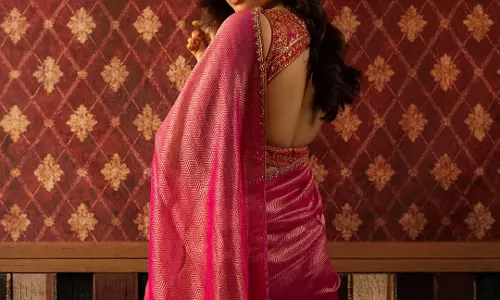 All Eyes on Kalyanis Classic Look