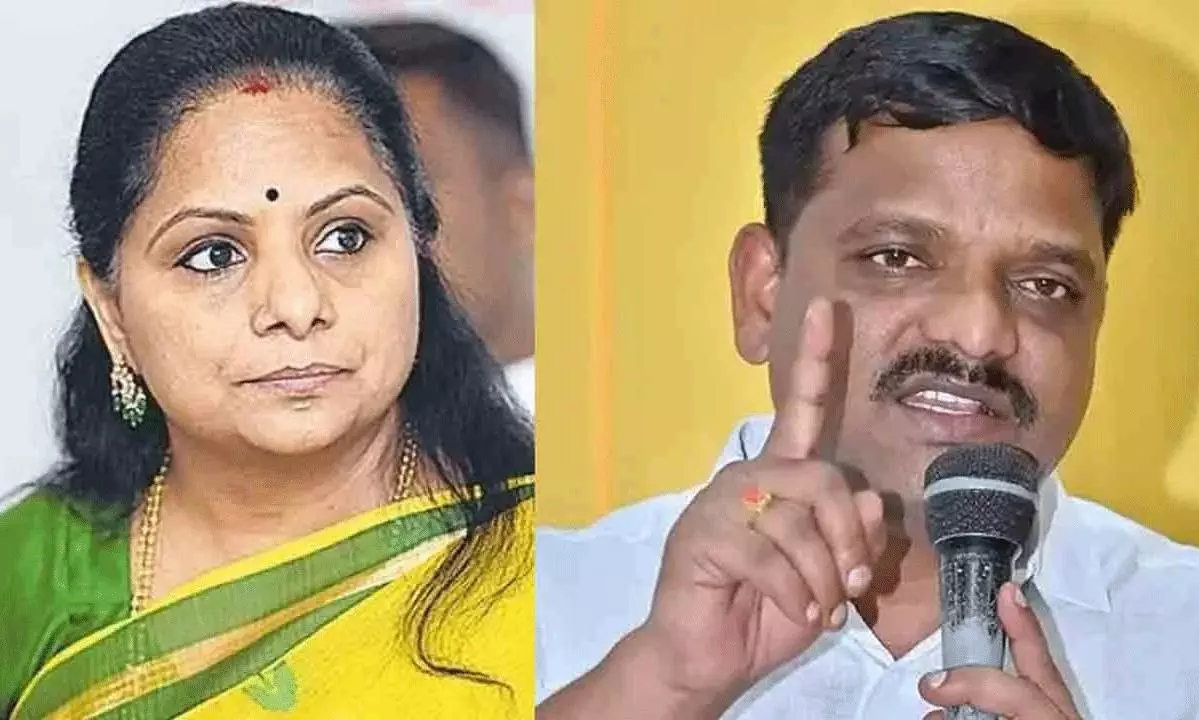 క‌విత వ‌ర్సెస్ మ‌ల్ల‌న్న‌: బీఆర్ఎస్- కాంగ్రెస్ మౌనం.. ఏం జ‌రుగుతుంది? | Kavitha vs Teenmaar Mallanna Clash Heats Up Telangana Politics No Party Reaction Sparks Curiosity