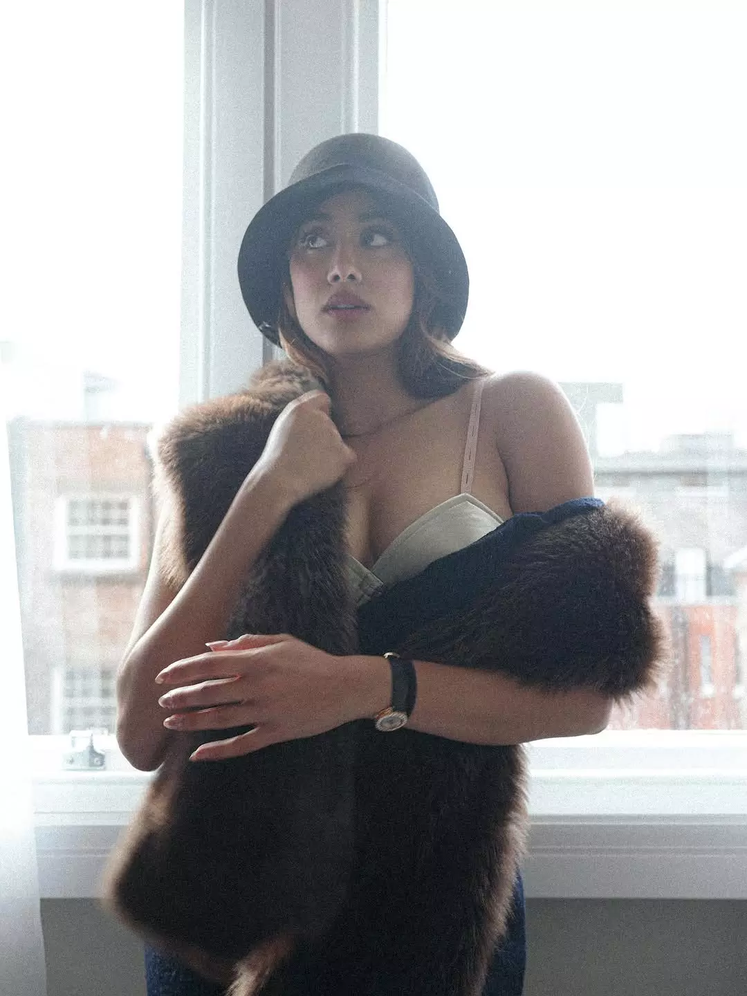 Janhvi Kapoors Style Continues to Break Fashion Boundaries Janhvi Kapoors Style Continues to Break Fashion Boundaries