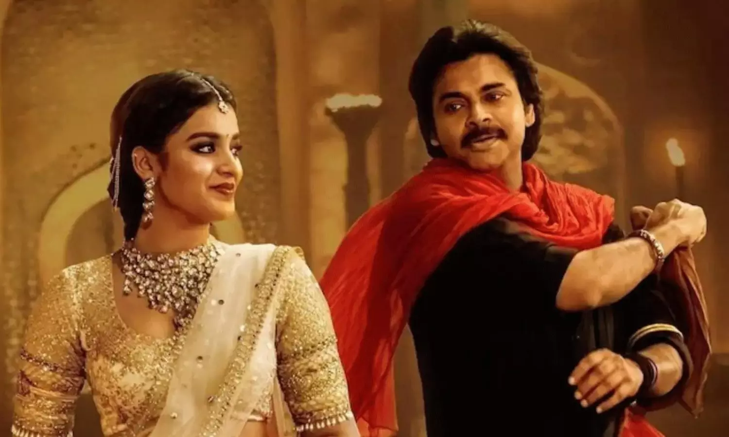 వీరమల్లు 2 అప్‌డేట్‌ ఇచ్చిన అందాల పంచమి