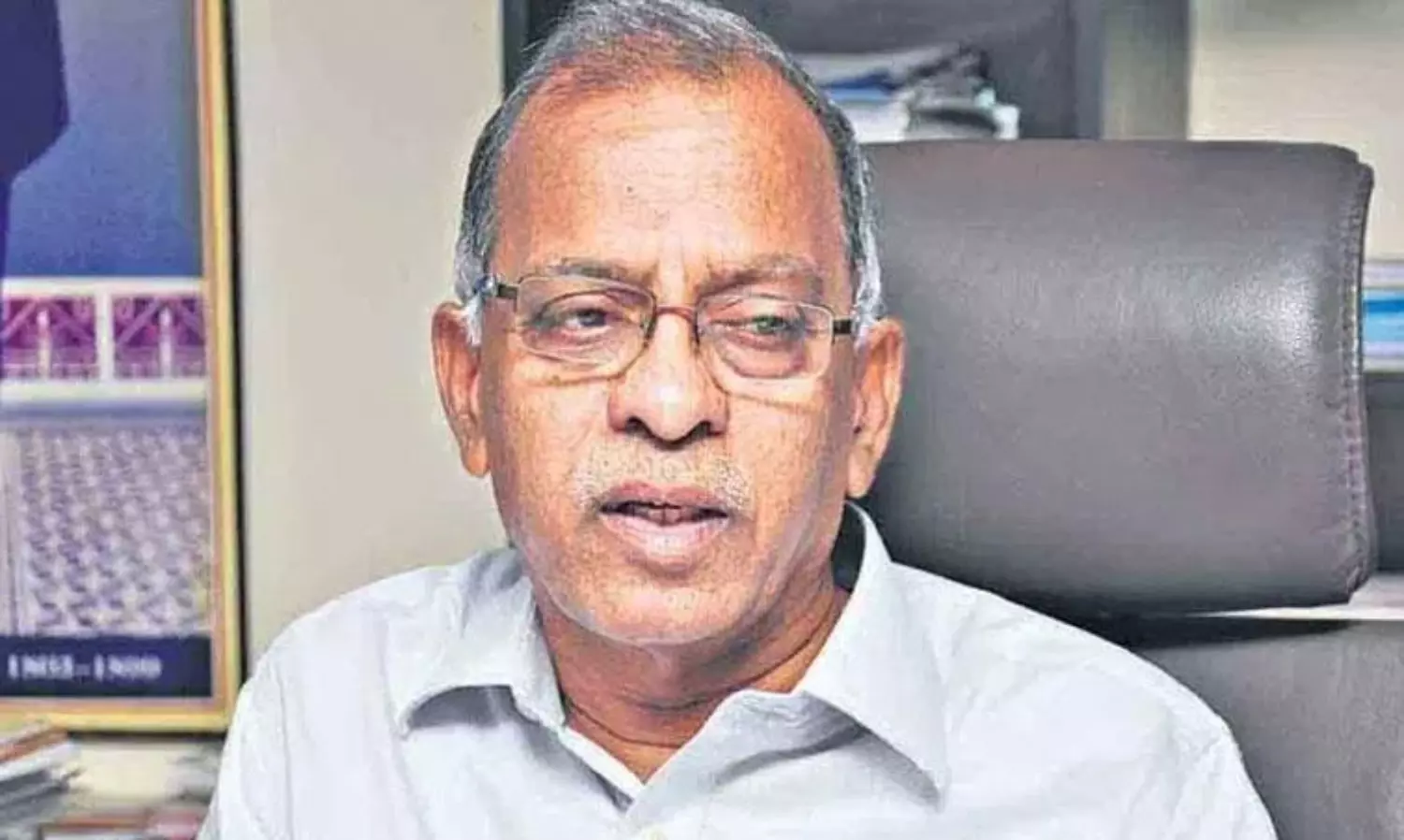 రిటైర్డు ఈఎన్సీ మురళీధర్ రావు ఆస్తుల చిట్టాతో అవాక్కే రిటైర్డు ఈఎన్సీ మురళీధర్ రావు ఆస్తుల చిట్టాతో అవాక్కే