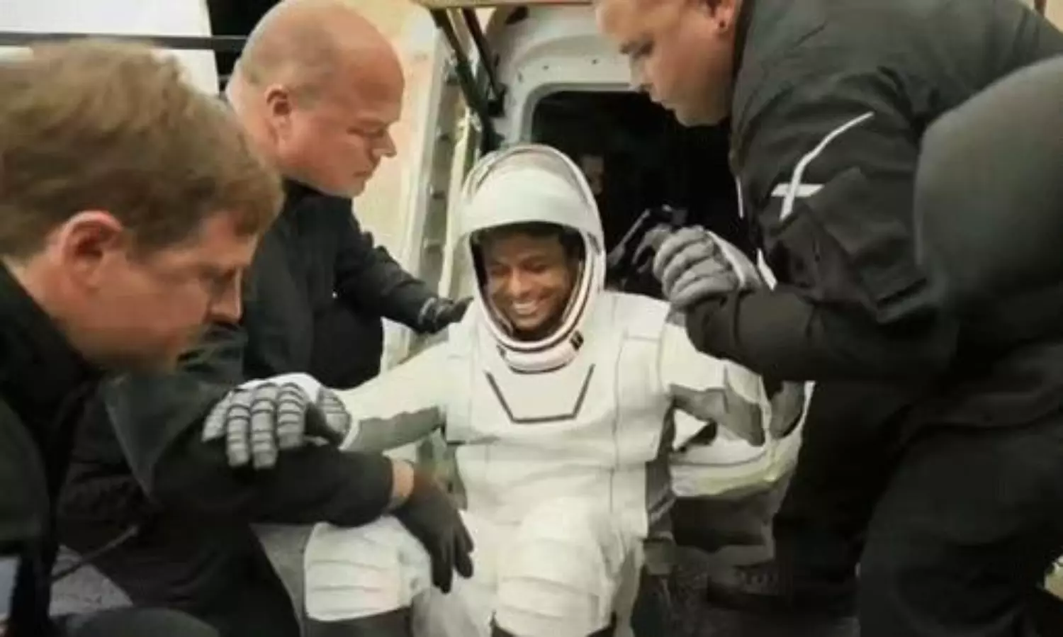 భూమికి తిరిగొచ్చిన శుభాంశు.. 18 రోజుల్లో ఎన్ని ప్రయోగాలు చేశారంటే..!