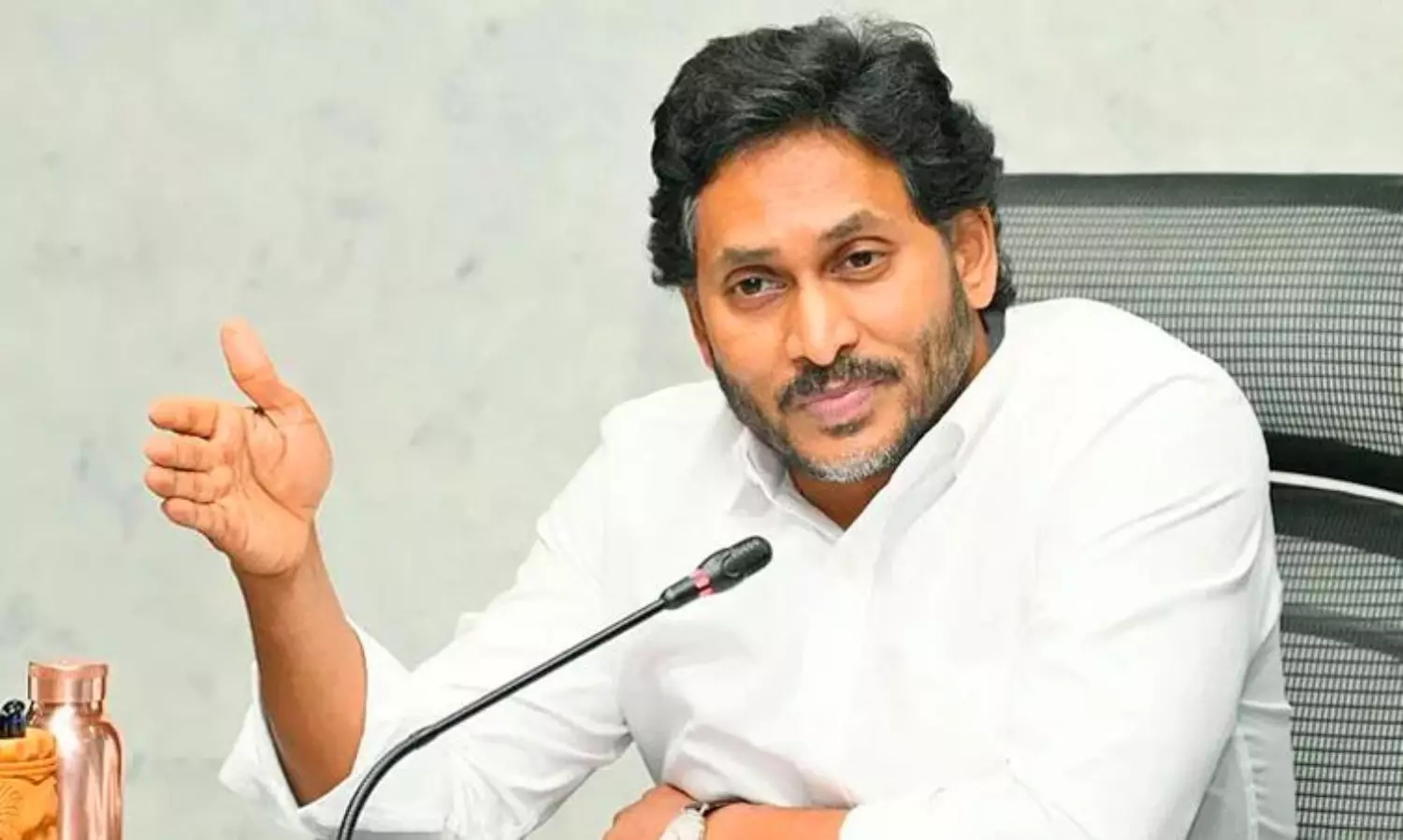 బాబు ప్రభుత్వం మూడేళ్ళే... వడ్డీతో సహా బాకీలు చెల్లిస్తా!