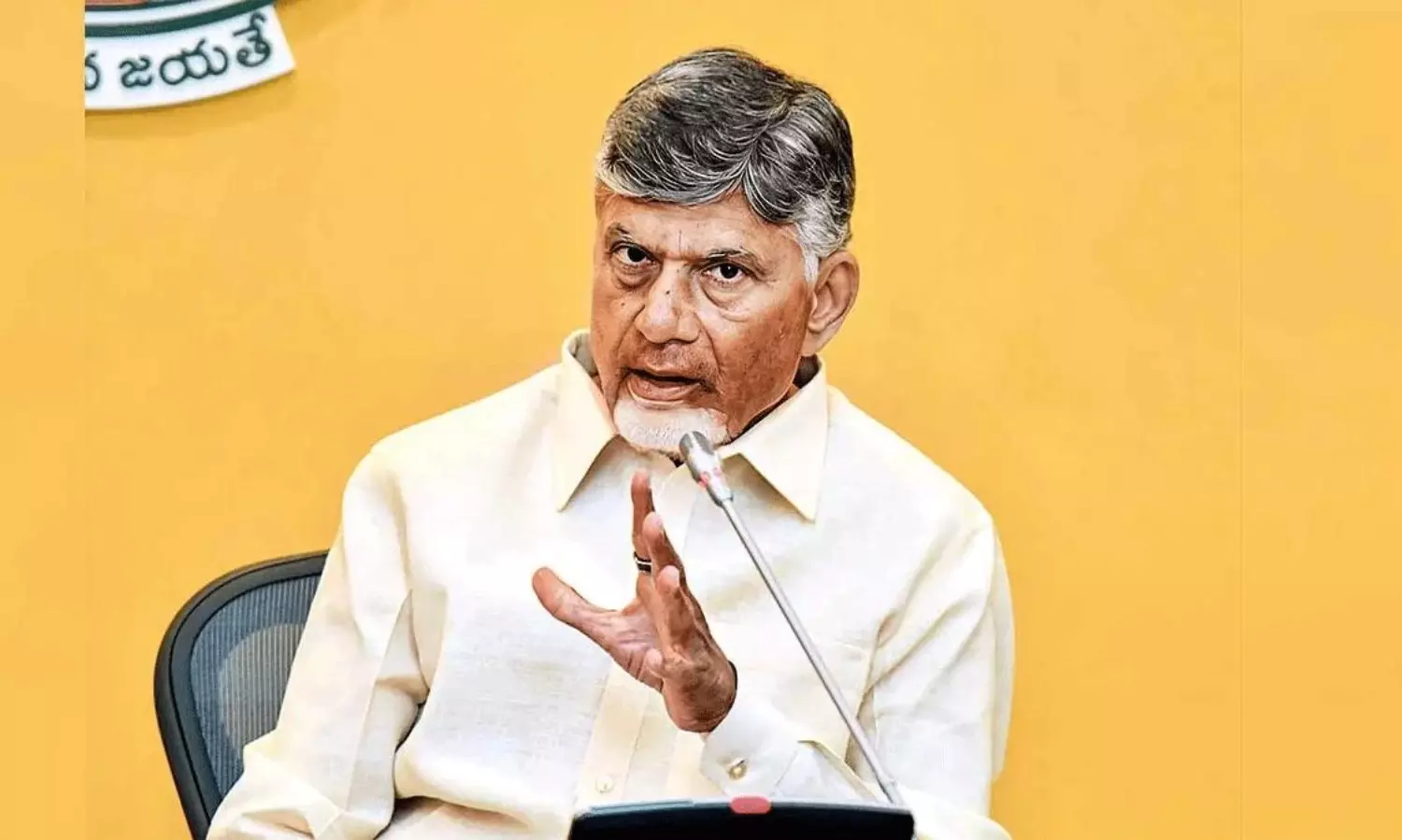 తిరిగి.. వెళ్తున్నారు.. బాబు ఆశ‌యానికి తూట్లు.. !