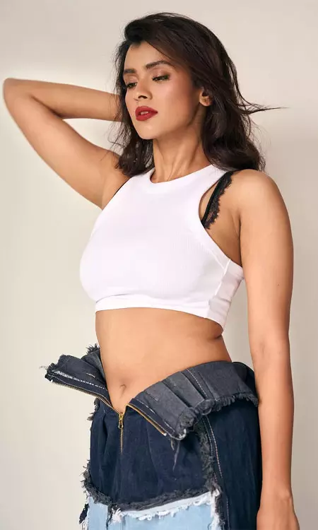Hebah Patel Brings Sass and Style to Instagram