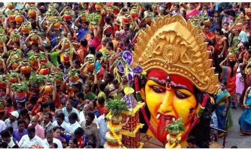 వరుసగా ఐదు రోజులు..! ఎగిరి గంతేస్తున్న విద్యార్థులు.. బ్యాంకులు పని చేసేది కూడా ఈ రోజులే..