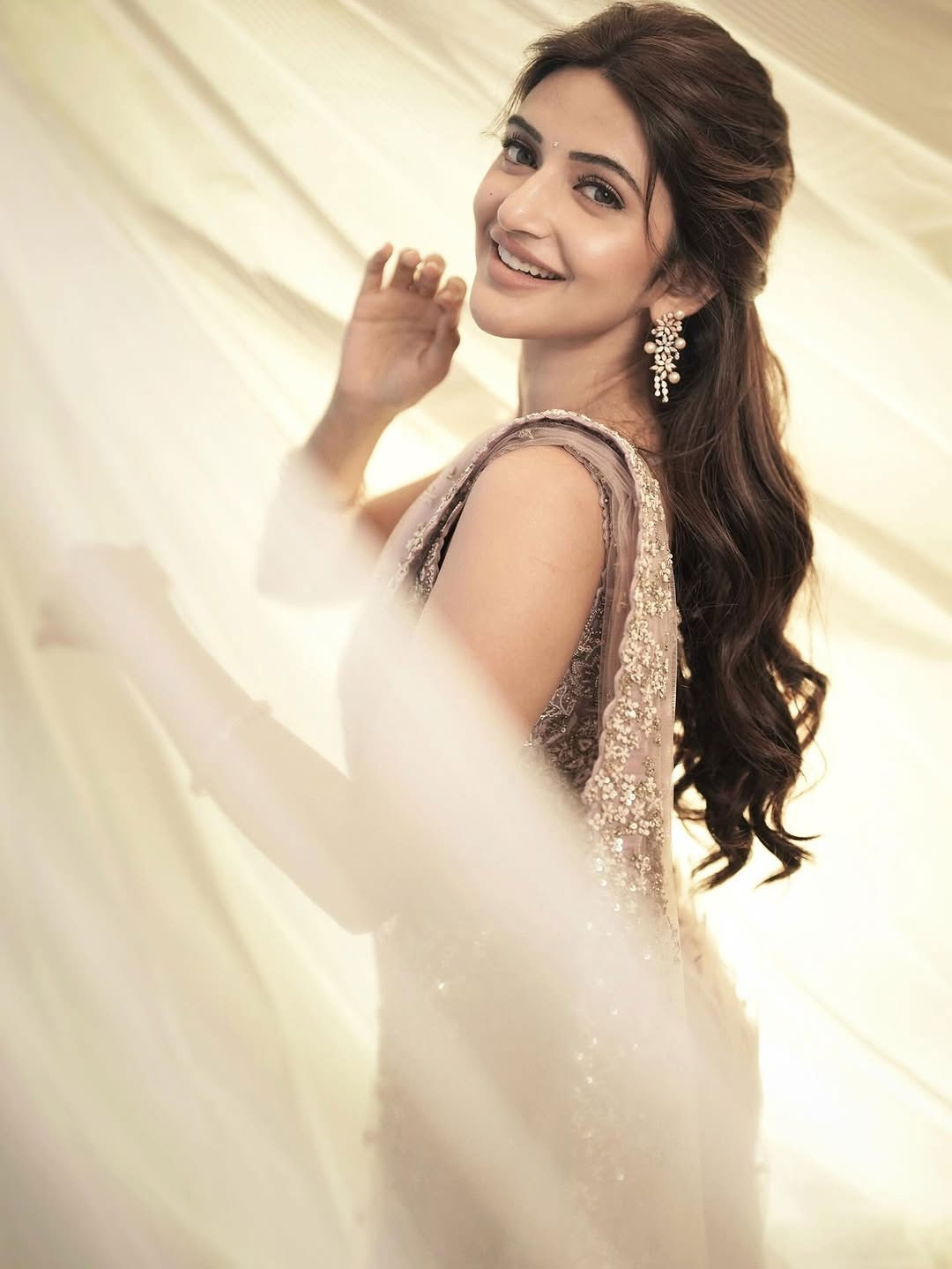 Sreeleelas Graceful Aura in Saree Lights Up Instagram Sreeleelas Graceful Aura in Saree Lights Up Instagram