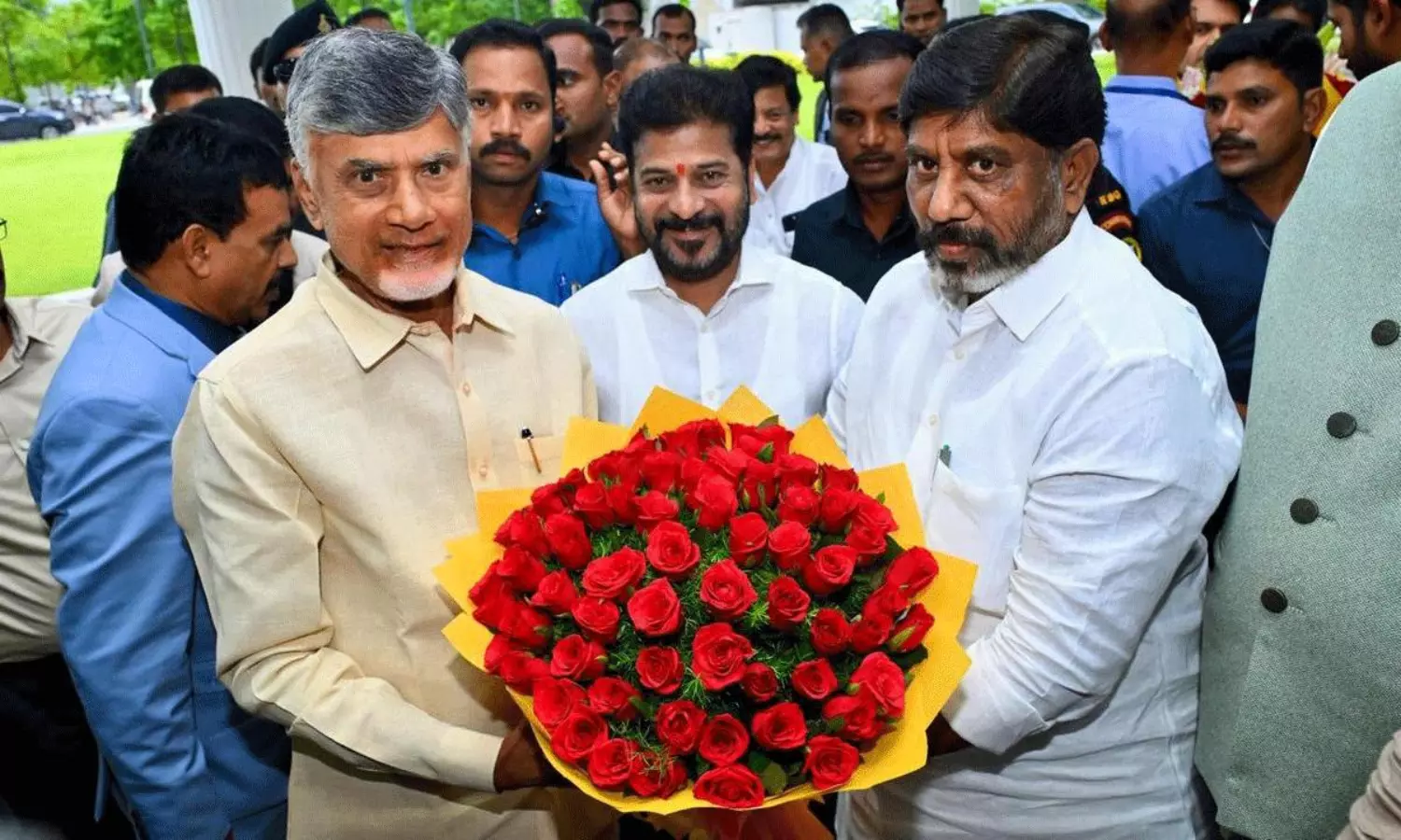 రేవంత్ తెలివే తెలివి.. బాబు భేటీలోనూ భట్టినే హైలెట్ చేశారుగా!