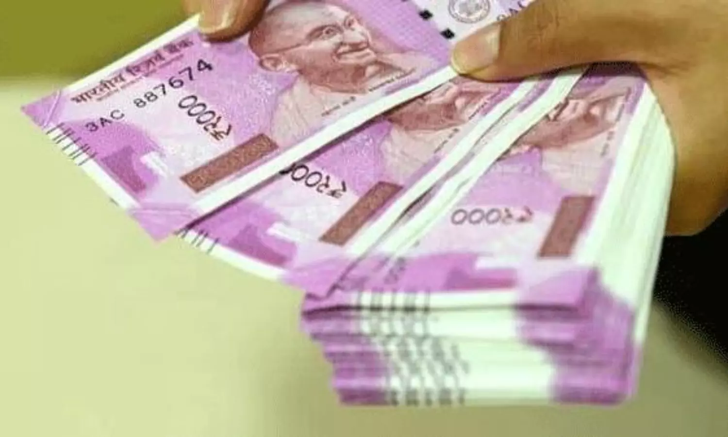 నెలకు ₹10,000 పెట్టుబడితో ₹1 కోటి సంపాదించొచ్చు