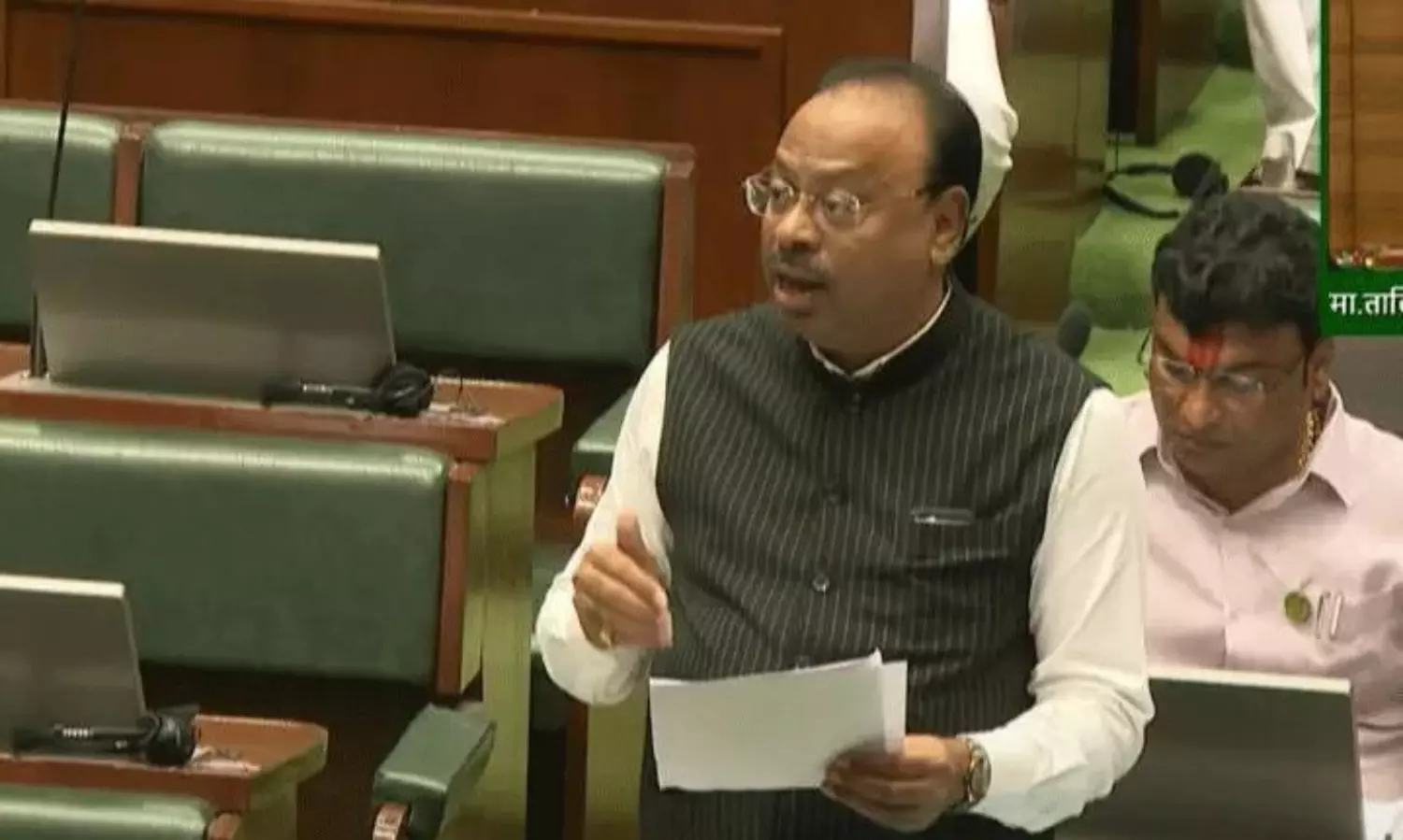 అలా ఎలా.. తెలంగాణలోని 14 గ్రామాలని మహారాష్ట్రలో కలిపేస్తున్నారా ? అలా ఎలా.. తెలంగాణలోని 14 గ్రామాలని మహారాష్ట్రలో కలిపేస్తున్నారా ?