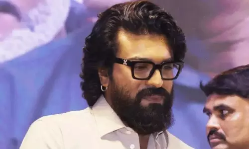 రామ్ చ‌ర‌ణ్ గ్యాప్ ఇవ్వ‌నంటున్నాడా!