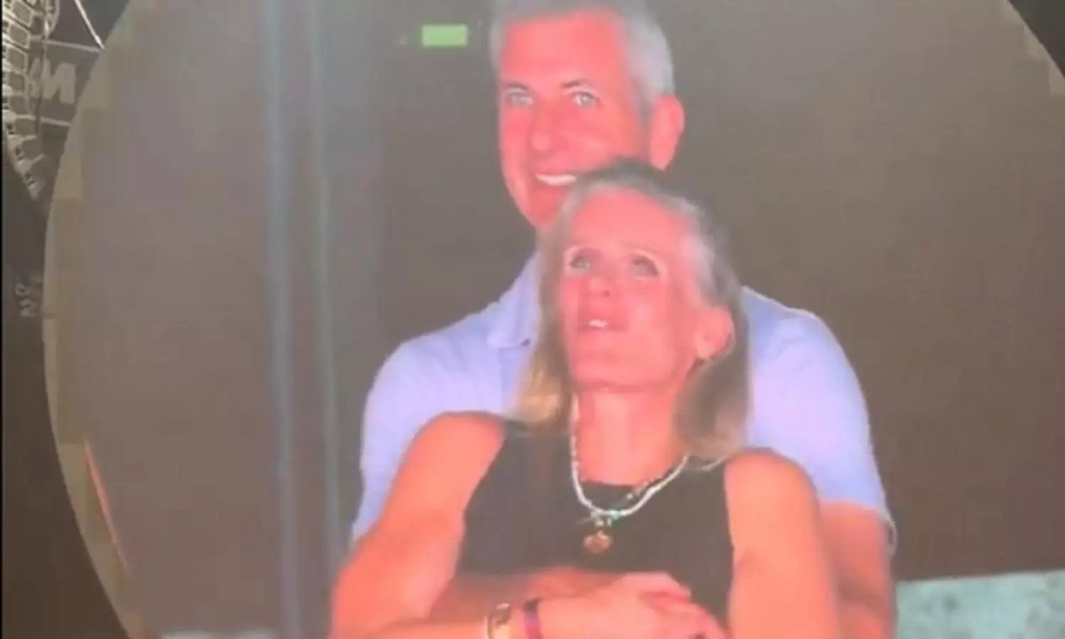 కంపెనీ హెచ్ఆర్ తో దిగ్గజ సీఈవో ఎఫైర్.. వీడియోతో బుక్.. వివాదం! కంపెనీ హెచ్ఆర్ తో దిగ్గజ సీఈవో ఎఫైర్.. వీడియోతో బుక్.. వివాదం!