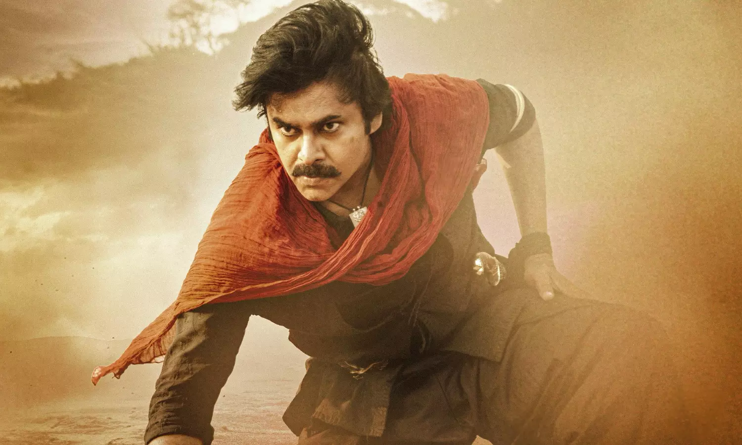 వీరమల్లు కోసం వచ్చేది వీళ్లేనా..?