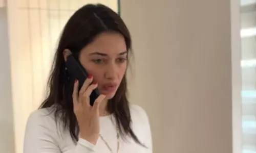 మనసులో బాధ బయట పెట్టిన తమన్నా..!