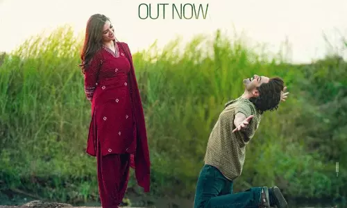 నువ్వుంటే చాలే.. ఎక్కేసిందిగా..