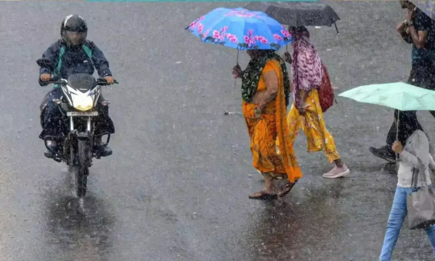 ఏపీలో 2 రోజులు.. తెలంగాణలో 3 రోజులు భారీ వర్షాలు