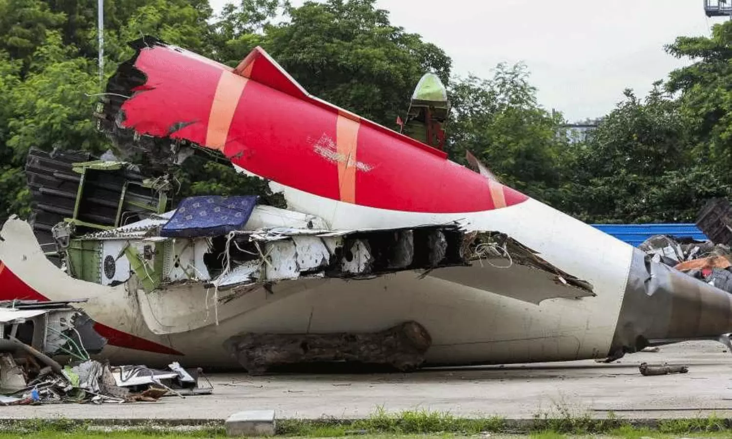 మీడియాపై పైలట్ల సమాఖ్య కీలక నిర్ణయం..  నెట్టింట కామెంట్స్  వైరల్!