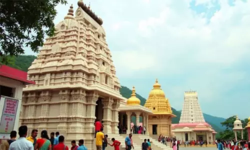 ఏపీలో దేవుళ్లకు ఆధార్ కష్టాలు.. అదెలానంటే?