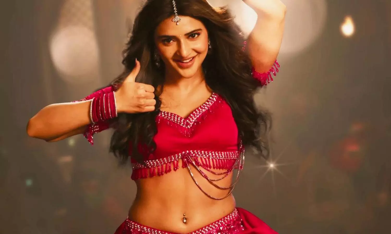 శ్రీ‌లీల‌నే ఎందుకు టార్గెట్ చేస్తున్నారు?