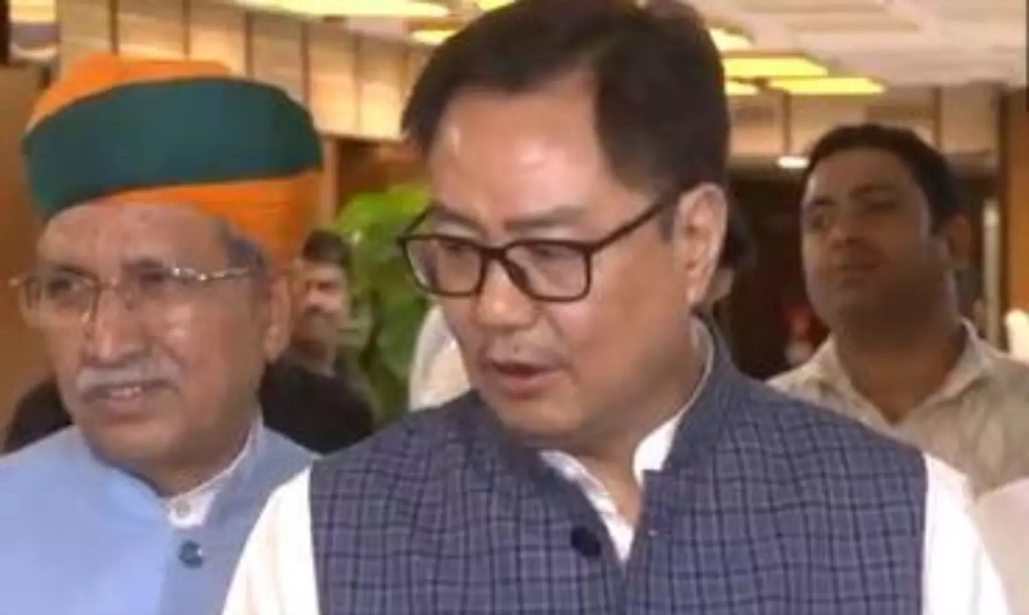 ఆపరేషన్  సిందూర్ పై చర్చ విషయంలో హస్తిన నుంచి కీలక అప్  డేట్!