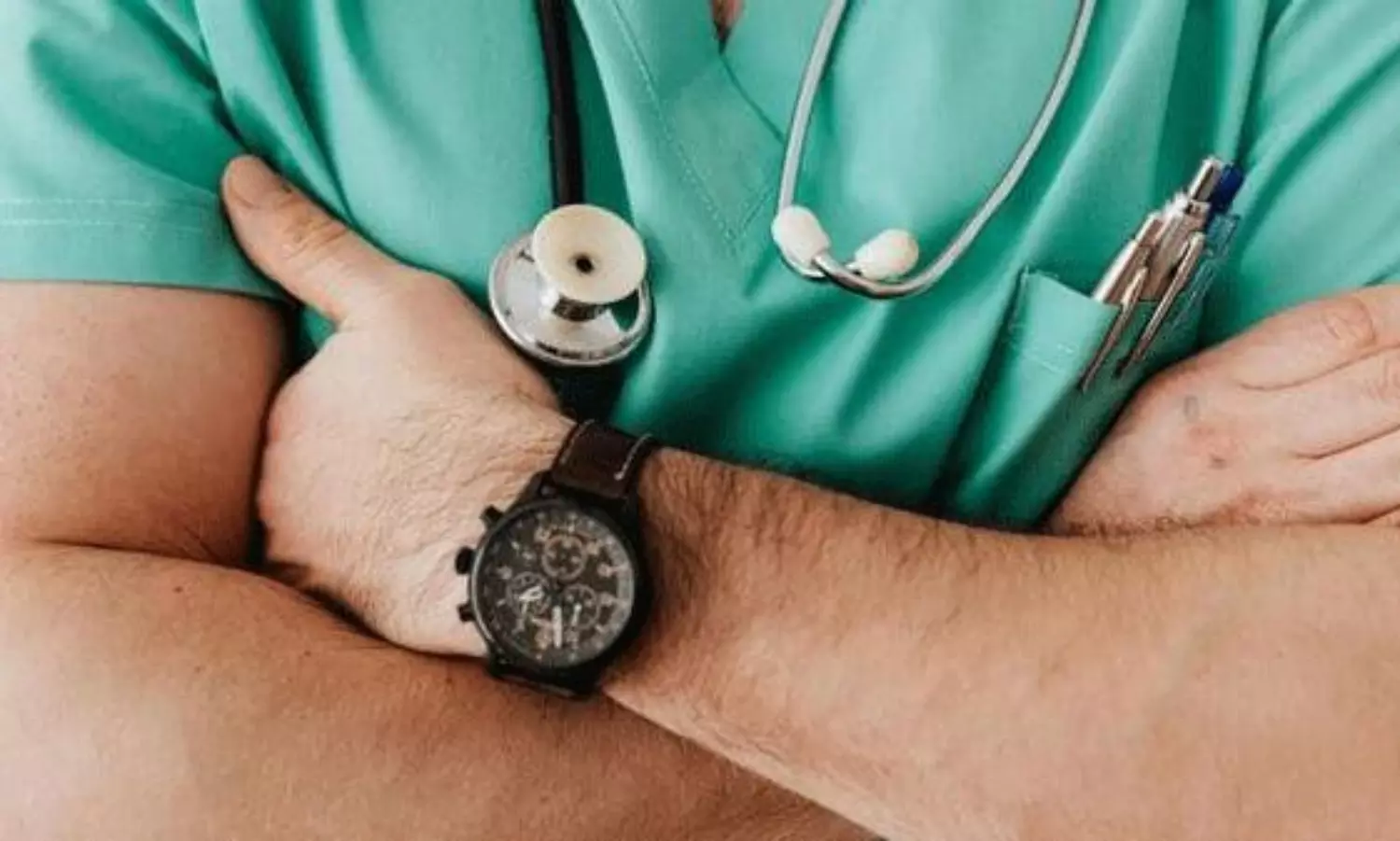 అమెరికాలో భారత సంతతి వైద్యుడిపై సంచలన ఆరోపణలు