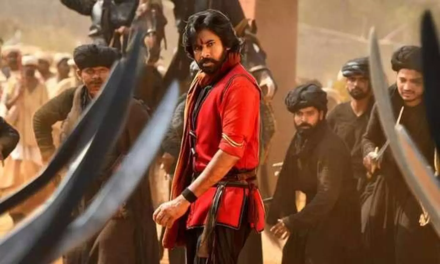 వీరమల్లు కోసం డైరెక్ట్ గా రంగంలోకి పవన్!