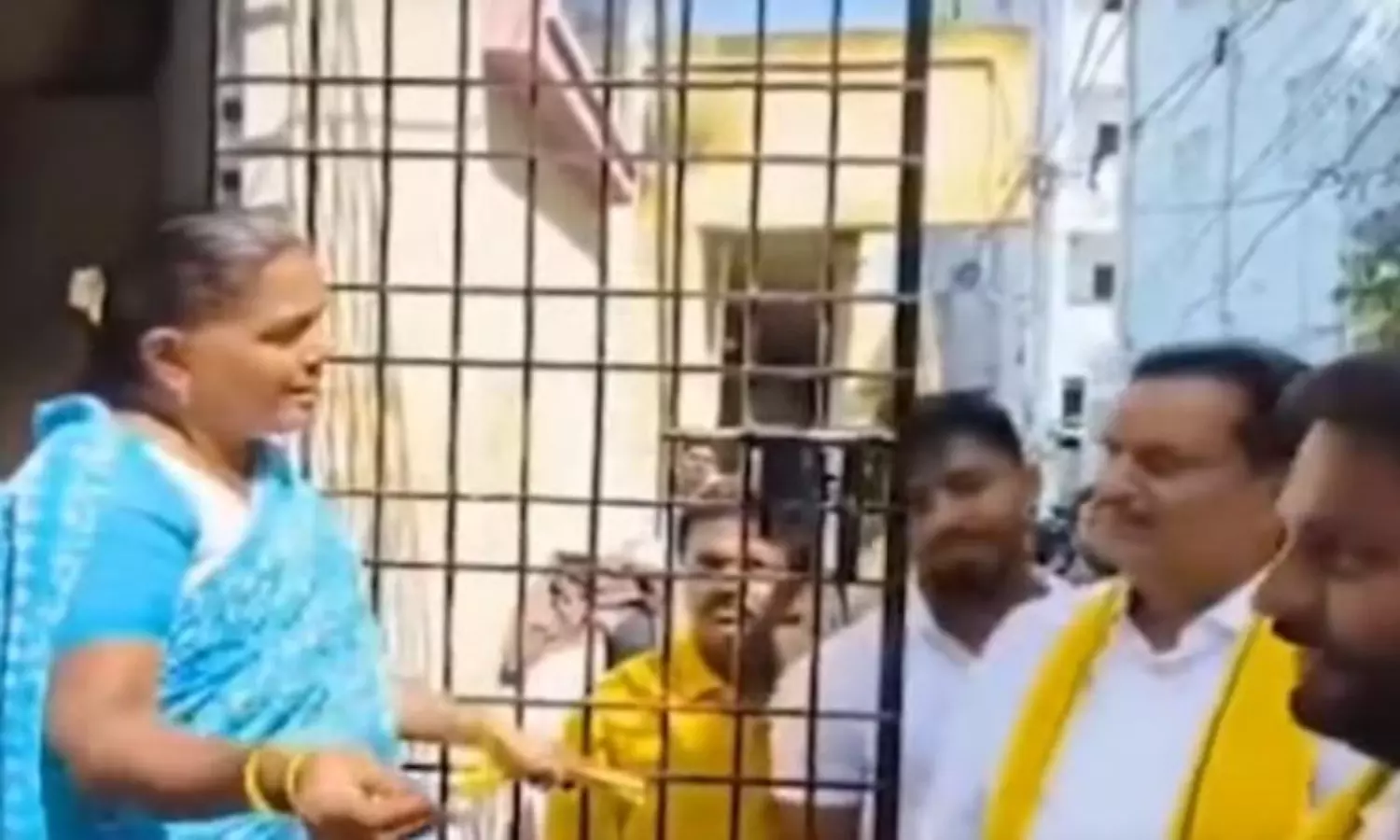 ఏపీ : అందుకే మీకు ఓట్లు వేసి గెలిపించాం... ! ఏపీ : అందుకే మీకు ఓట్లు వేసి గెలిపించాం... !