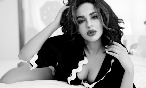Pic Talk: Seerat Kapoor Raises Temperature In Black & White