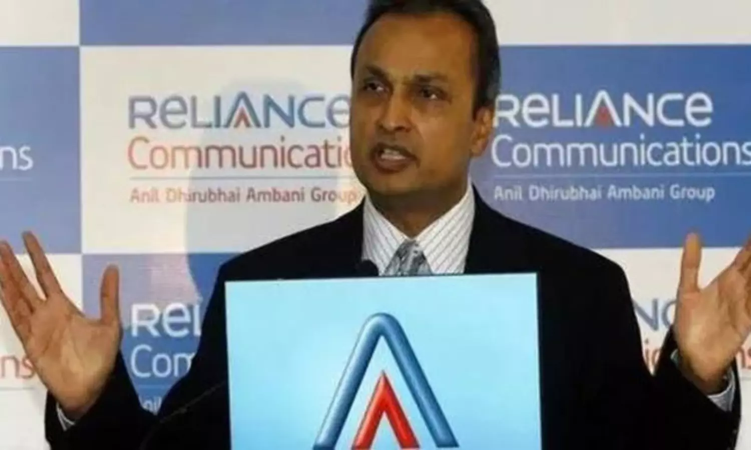 అంబానీకి ఊహించని షాక్: ఎస్బీఐ ఫ్రాడ్ ముద్రతో కలకలం అంబానీకి ఊహించని షాక్: ఎస్బీఐ ఫ్రాడ్ ముద్రతో కలకలం