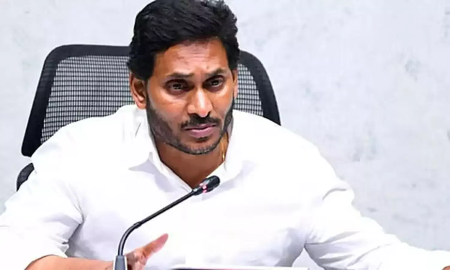 అరెస్టు ప్రచారం వేళ జగన్ భారీ యాక్షన్ ప్లాన్ !