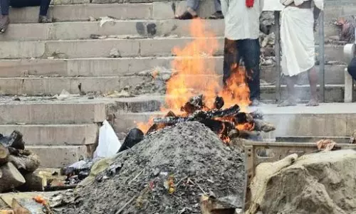 దుస్తులు లేకుండా మహిళల మృతదేహాలు.. అసలు ధర్మస్థల కేసు ఏమిటి?