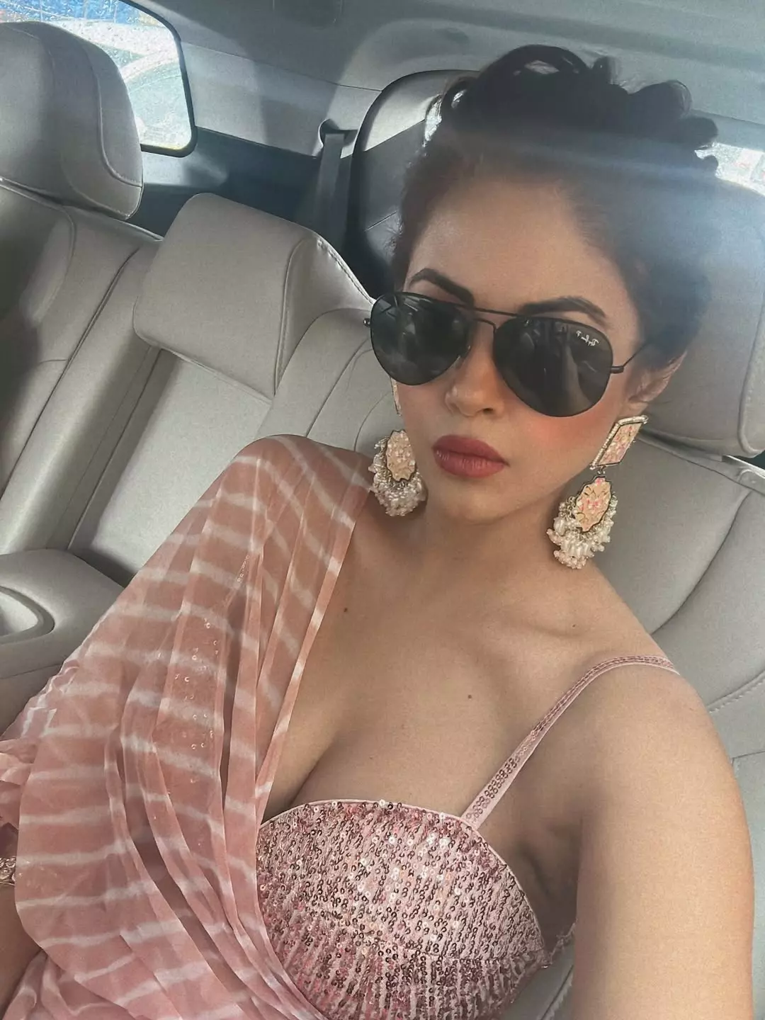 Meera Chopra�s New Post Sparks Buzz After Mumbai Event Appearance