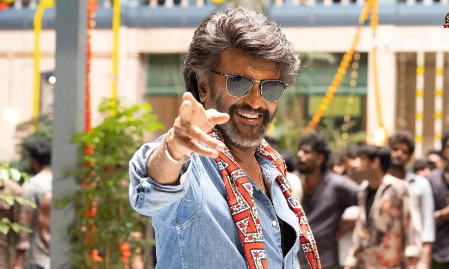 కూలీ.. లోకేష్ త‌రహా జైల‌ర్?