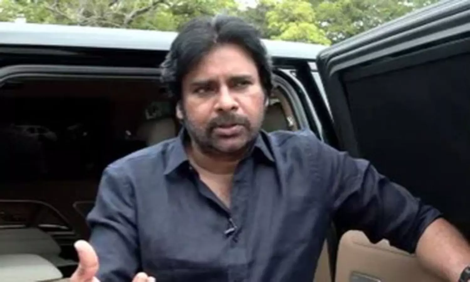 పవన్ కి షాక్...కోర్టు నుంచి సమన్లు పవన్ కి షాక్...కోర్టు నుంచి సమన్లు