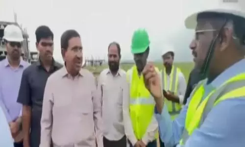 నోరు మూయ్.. గెట్ అవుట్.. యూజ్‌ లెస్‌ ఫెలో!