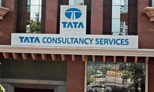 టీసీఎస్ సగం సగం పనులు... ఉద్యోగులకు కొత్త తలనొప్పులు!