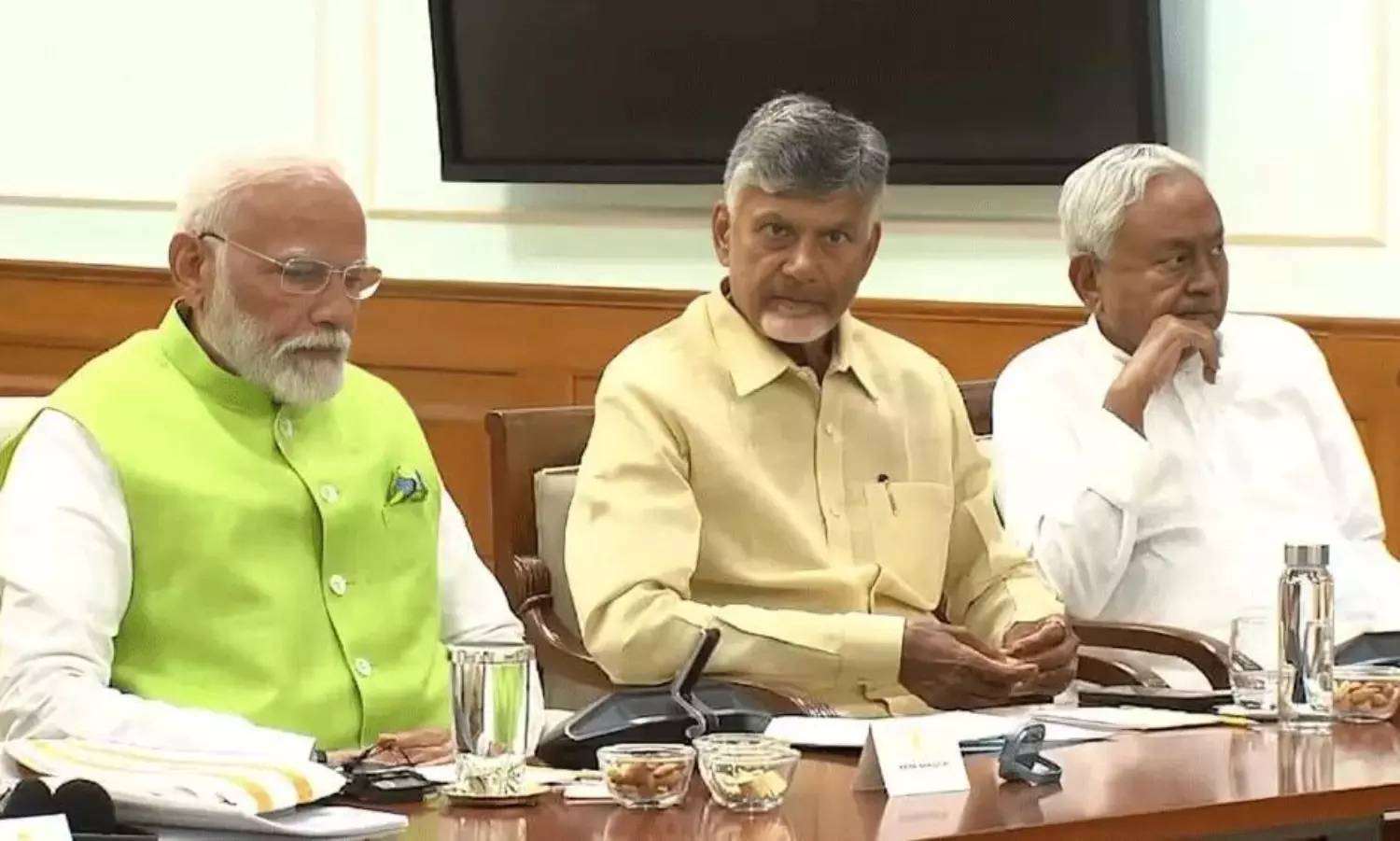 నితీష్.... చంద్రబాబు... బీజేపీ ప్లాన్ అదేనా ?