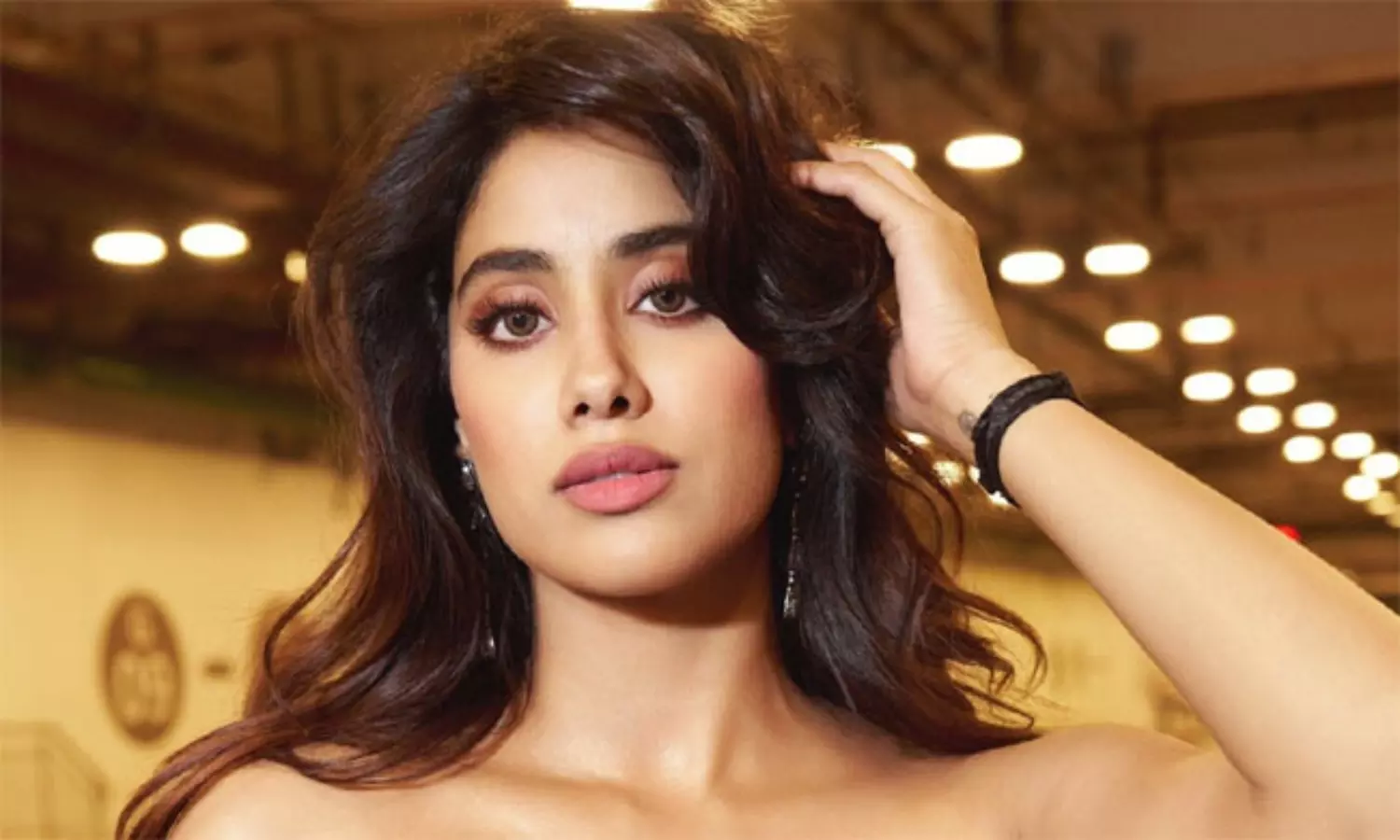 అందాల జాన్వీ.. ఒక్కో మూవీకి రూ.కోటి పెంచేస్తుందా?