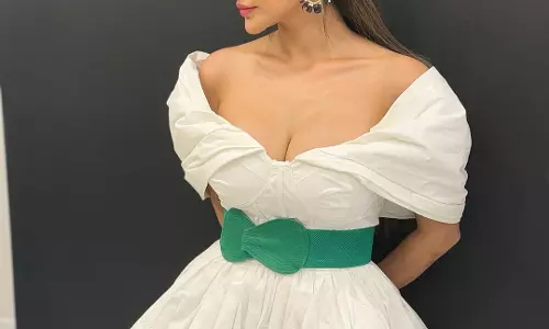 Ashu Reddy Slays White Like Summer Goddess