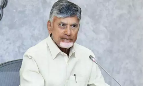 ఒక వేలు అటు.. నాలుగు వేళ్లు ఇటు.. త‌మ్ముళ్ల‌తో త‌ల నొప్పులు ..!