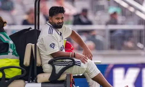టీమ్ ఇండియాకు బిగ్ షాక్.. టెస్టు సిరీస్ నుంచి కీలక ప్లేయర్ ఔట్