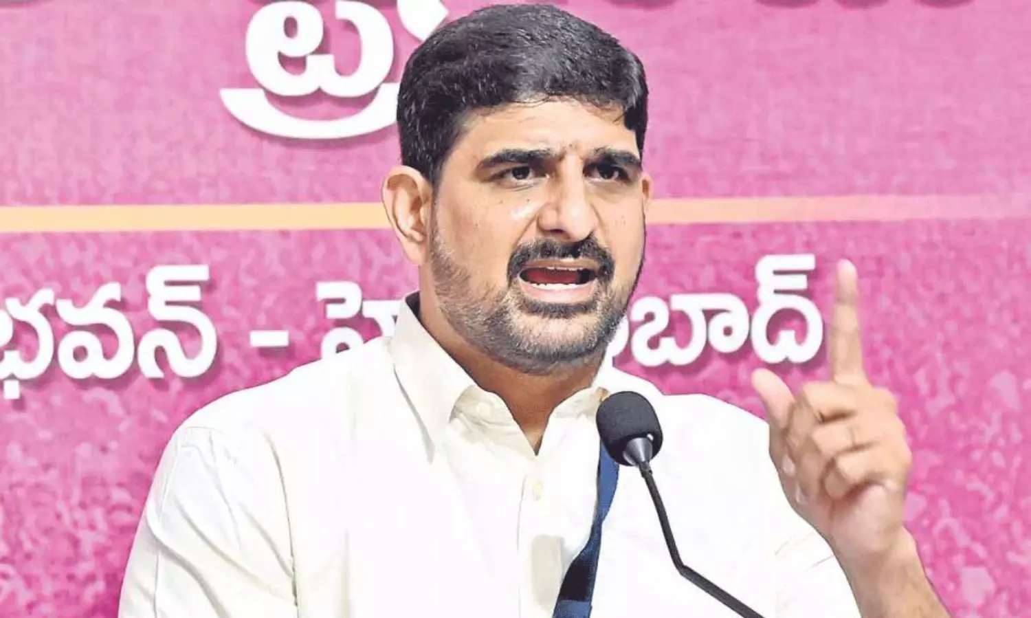 ఫోన్  ట్యాపింగ్ లొల్లి.. రేవంత్ పై మంత్రులు ఢిల్లీలో ఫిర్యాదులు : కౌశిక్ రెడ్డి