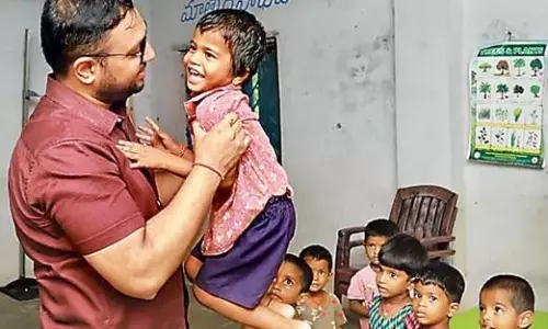 పేరు అడిగిన కలెక్టర్ కు పిల్లాడు అడిగింది తెలిస్తే అవాక్కే