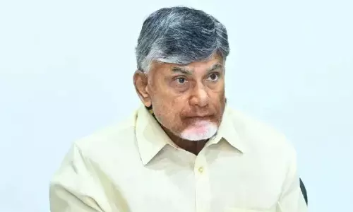 మ‌నోళ్లే అయినా.. చంద్ర‌బాబుకు ఇబ్బందే ..!