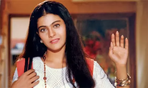 ఆమె కూడా చెట్టు వెనుక చీర మార్చుకున్న న‌టే!